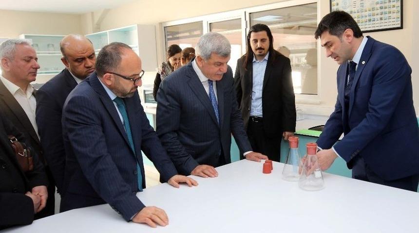 Başkan Karaosmanoğlu, Bir Takım Ziyaretlerde Bulundu