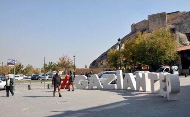 Gaziantep'te Esrarengiz Patlama Sesi Korkuttu