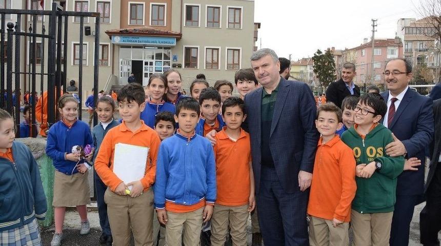 Medeniyet Okulu Projesi Şehre Katkı Sağlıyor