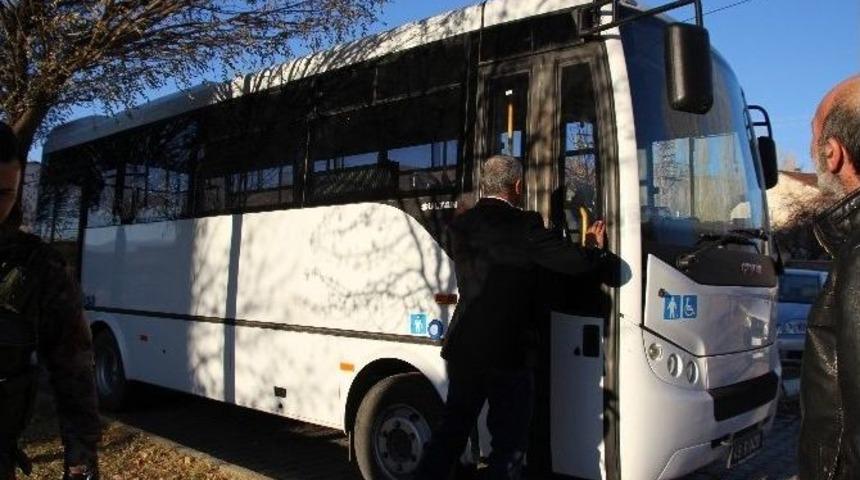 Varto Belediyesinden Milli Eğitime Ara&ccedil; Hibe Edildi