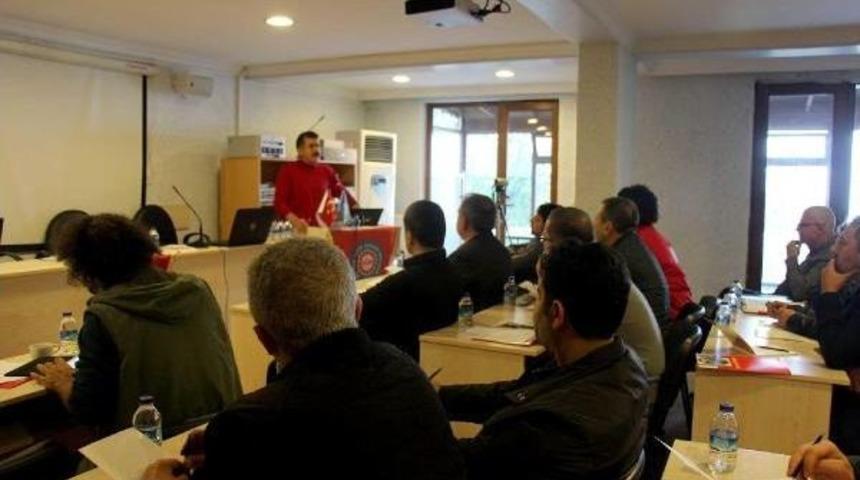 Birleşik Metal- İş Sendikası Başkanı: Ohal'in Bedelini Niye Emek&ccedil;iler, Iş&ccedil;iler &Ouml;d&uuml;yor