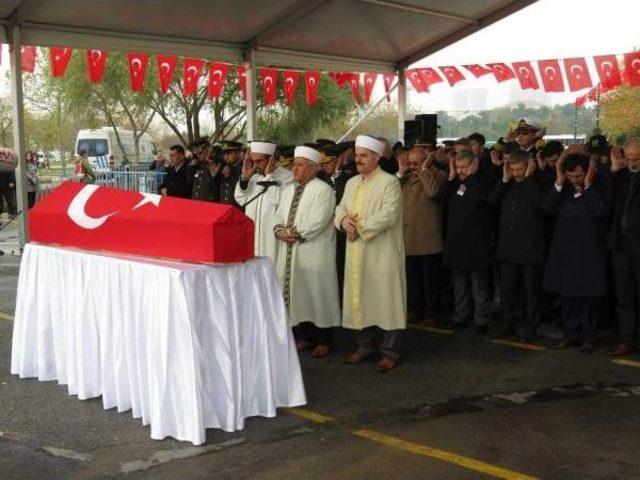 Şehit Polis Için İstanbul'da Cenaze  Töreni