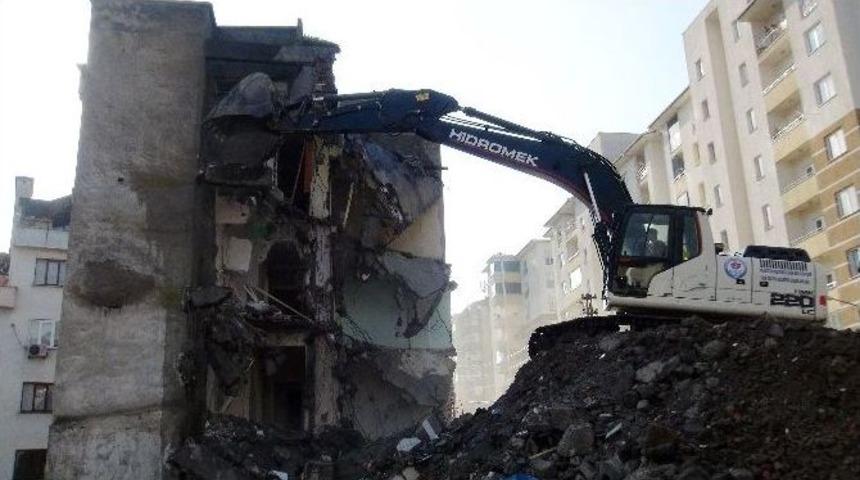 Tabakhane&rsquo;de Yıkımlara Devam Ediliyor