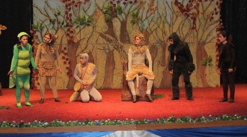 &Ccedil;ocuklara &Ccedil;evre Bilinci Tiyatro İle Aşılandı