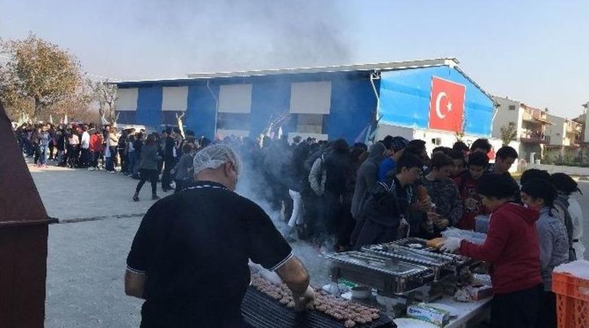 Öğretmenlerin Günü Bile Öğrencilere Yaradı