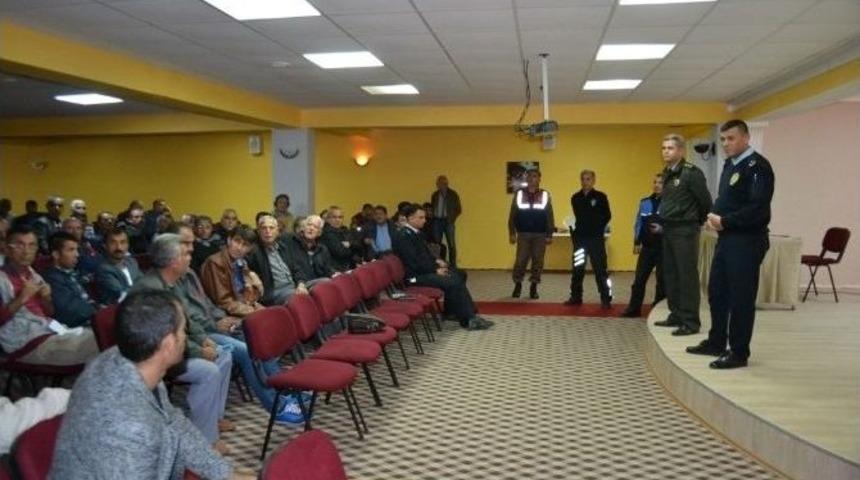 Bozyazı&rsquo;da Emniyet G&uuml;&ccedil;lerinden Vatandaşlara Bilgilendirme Toplantısı
