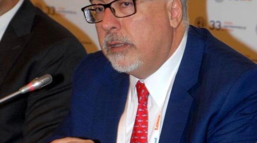 Profes&ouml;r Bor: T&uuml;rkiye'de Her 10 Kişiden 7'sinde Sindirim Sistemi Hastalığı Var