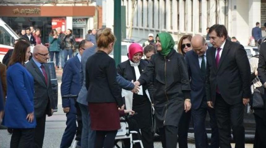 Aile Ve Sosyal Politikalar Bakanı Sayan: 1500 Yeni Personel Alacağız