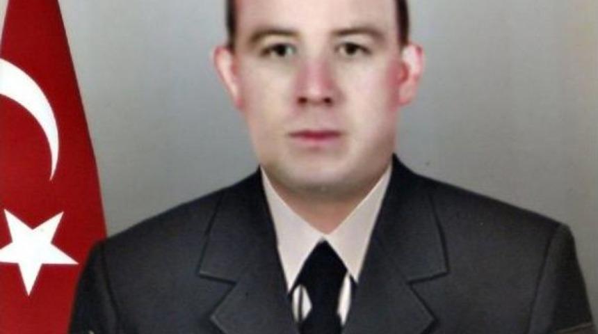 Minik Fatih, Şehit Babasını El Sallayarak Uğurladı