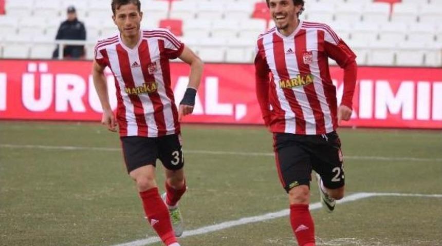 Sivasspor-Eskişehirspor Soyunma Odaları