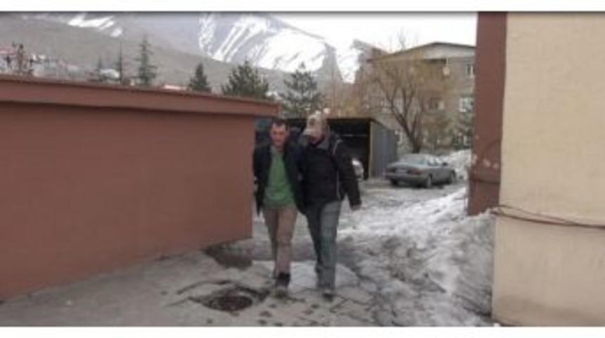 Hakkari'de Ter&ouml;r Su&ccedil;undan Aranan Ş&uuml;pheli Yakalandı