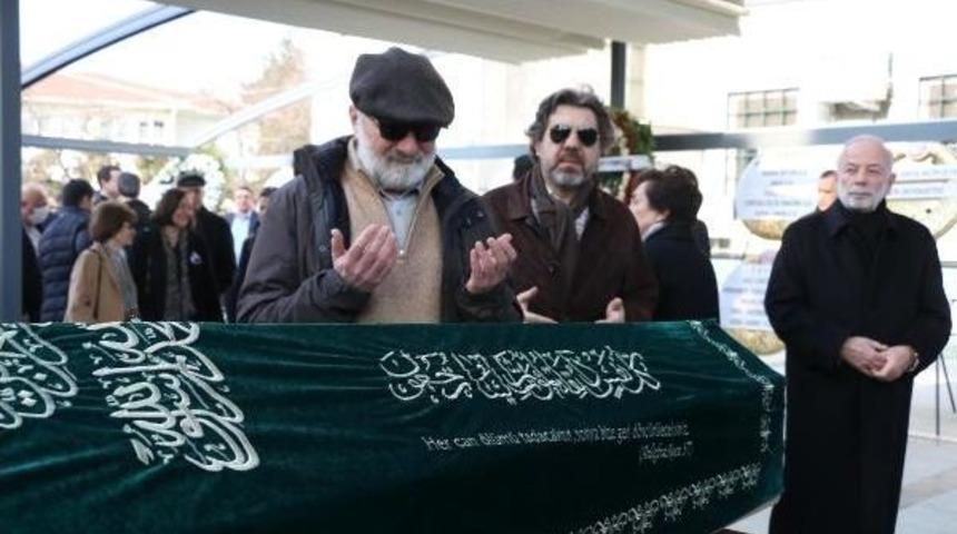 Prof. Dr. &Ccedil;iğdem Kağıt&ccedil;ıbaşı Son Yolculuğuna Uğurlandı