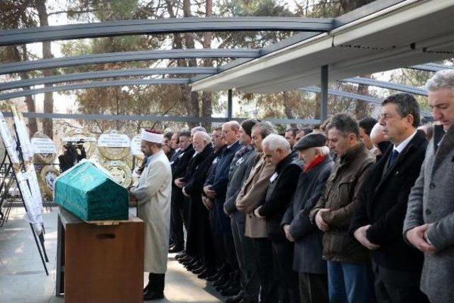 Prof. Dr. Çiğdem Kağıtçıbaşı Son Yolculuğuna Uğurlandı