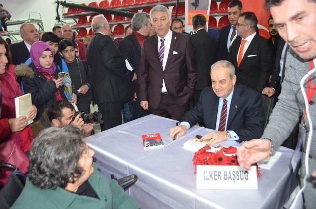 Eski Genelkurmay Başkanı İlker Başbuğ, ’karargah Rahatsız’ Haberine Yorum Yapmadı