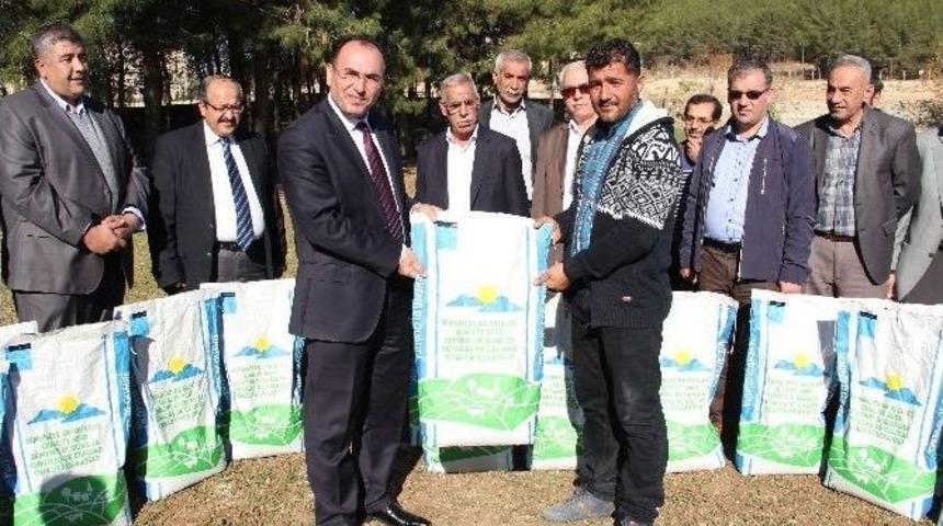 Organik Arıcılık Yapanlara Arıotu Tohumu Dağıtıldı