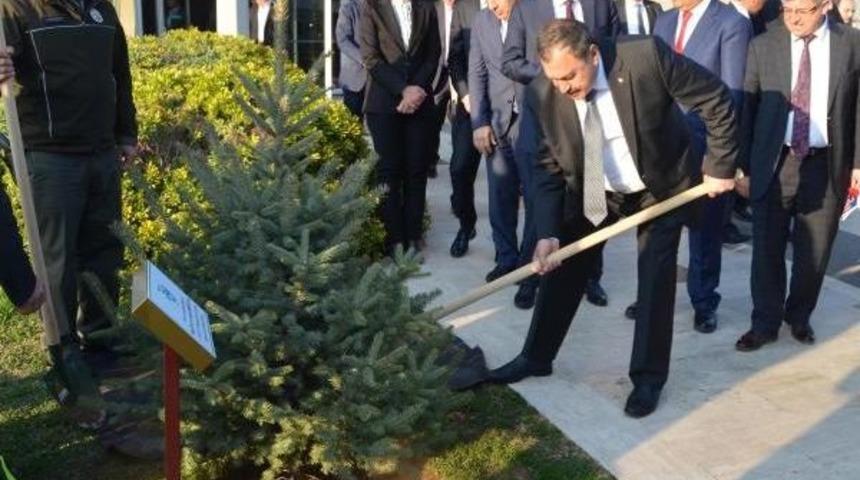 Bakan Zeybekci'den Almanya'daki Toplantısına Izin Verilmemesini Değerlendirdi (3)