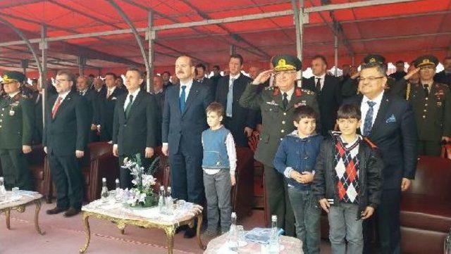 İçişleri Bakanı Soylu, Erlerin Yemin Törenine Katıldı (2)