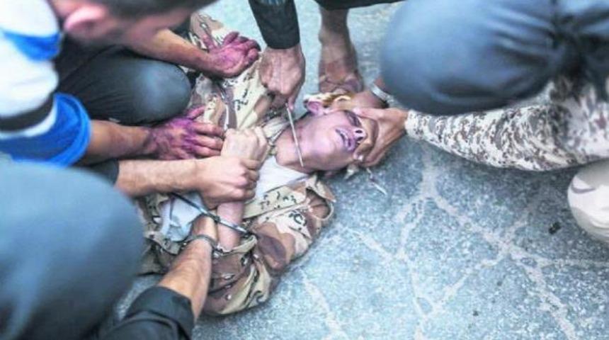 El Kaide&rsquo;nin yaptığı inanılmaz infaz!