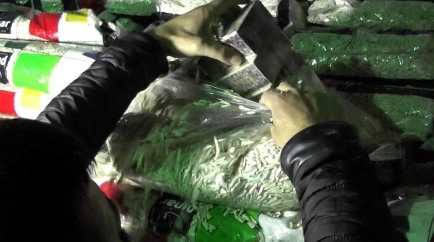 Uşak&rsquo;ta 42 Bin Paket Ka&ccedil;ak Sigara Yakalandı