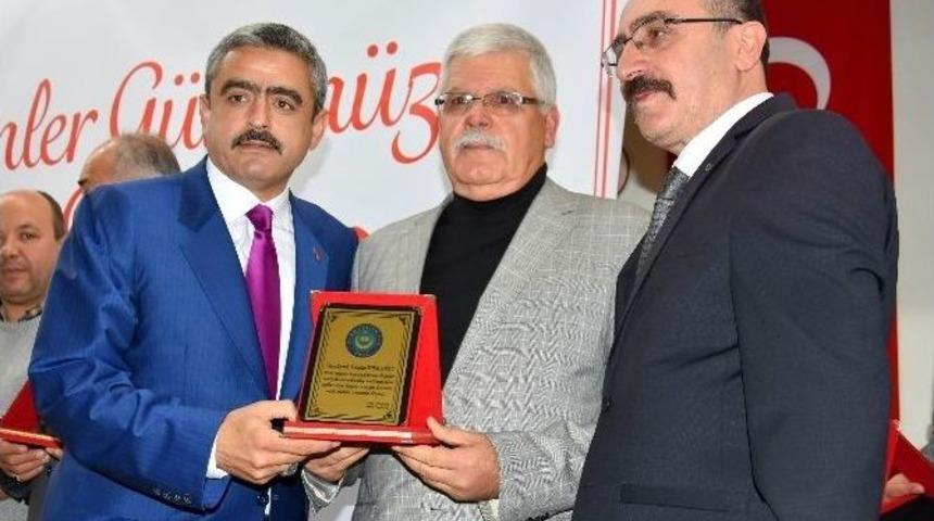 Başkan Alıcık, T&uuml;rk Eğitim-sen &Uuml;yesi &Ouml;ğretmenlerle Buluştu