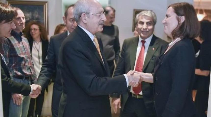 Kılı&ccedil;daroğlu'ndan &Ccedil;iğdem Kağıt&ccedil;ıbaşı'nın Yakınlarına Başsağlığı Ziyareti