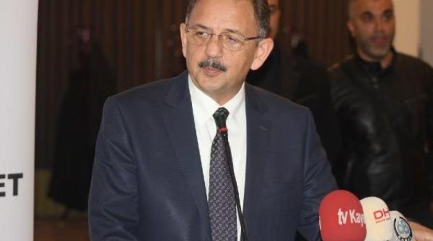 Bakan &Ouml;zhaseki, &Ouml;mer Halisdemir'in Kabrini Ziyaret Etti (3)