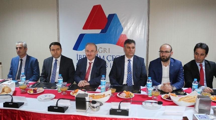 İ&ccedil;işleri Bakan Yardımcısı Sebahattin &Ouml;zt&uuml;rk Ağrı&rsquo;da