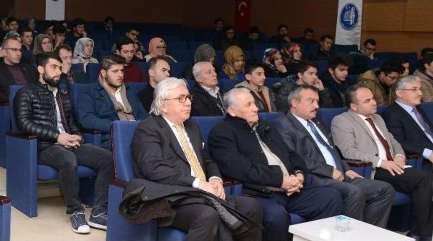 Medeniyet Konuşmalarına Katılan Do&ccedil;. Dr. &Ouml;mer T&uuml;rker;