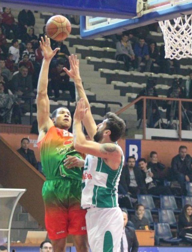 Bursaspor Durmazlar-Yalova Grup Belediyespor: 65-55