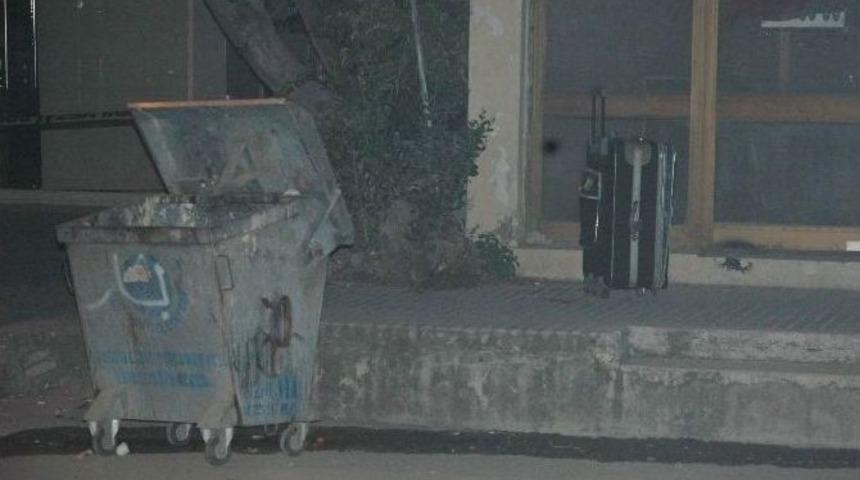 Adana&rsquo;da Ş&uuml;pheli Bavul Paniği