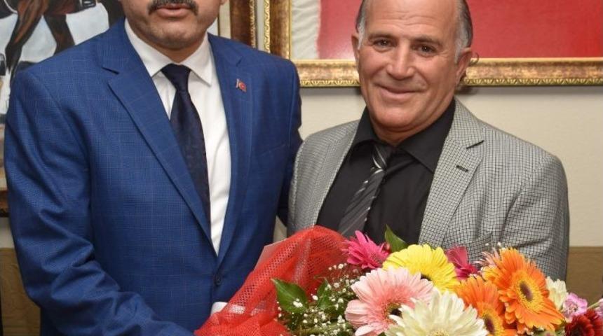 Nazilli Erzurumlular Derneği Başkan Alıcık&rsquo;ı Ziyaret Etti