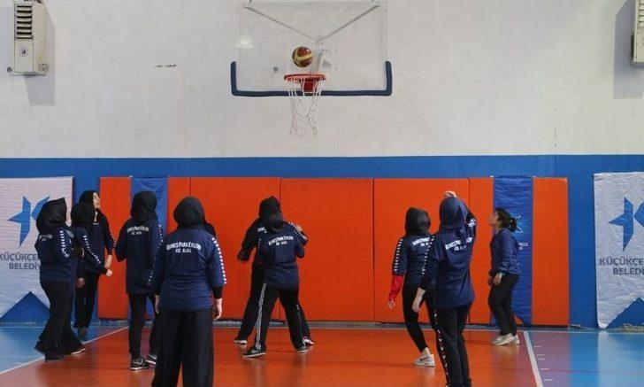 İndira Kaljo’dan Başkan Karadeniz’e Teşekkür Ziyareti G4