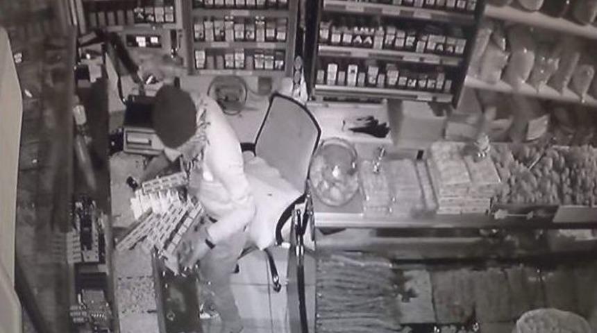 K&uuml;&ccedil;&uuml;k Hırsızlar Hem Kameraya Hem Polise Yakalandı