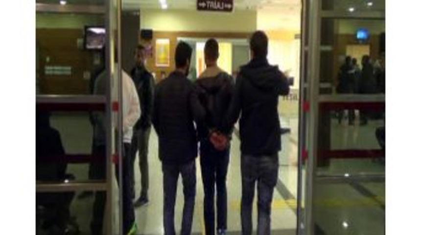 Ş&uuml;pheli Şahsın &Uuml;zerinden Uyuşturucu &Ccedil;ıktı