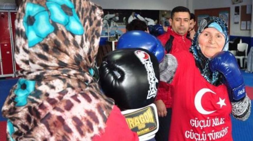 70 Yaşında Lisanslı Wushu Sporcusu Oldu