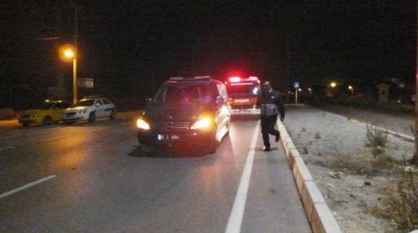 Otomobilin &Ccedil;arptığı Kadın Hayatını Kaybetti