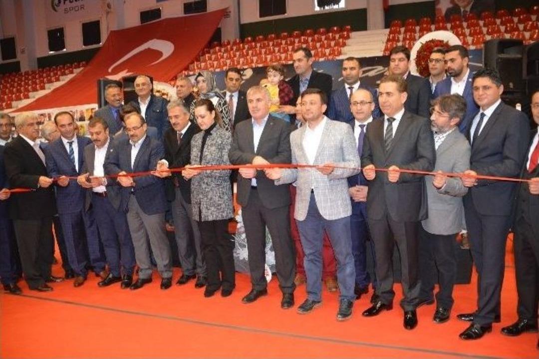 &ldquo;15 Temmuz Halkın Diriliş &ldquo; Sergisi İzmir&rsquo;de A&ccedil;ıldı