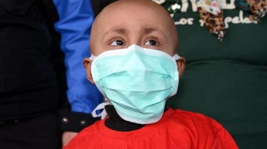 L&ouml;semiyi Yendi Polis Eskortuyla G&ouml;t&uuml;r&uuml;ld&uuml;ğ&uuml; Evinde Grip Olunca &Ouml;ld&uuml;