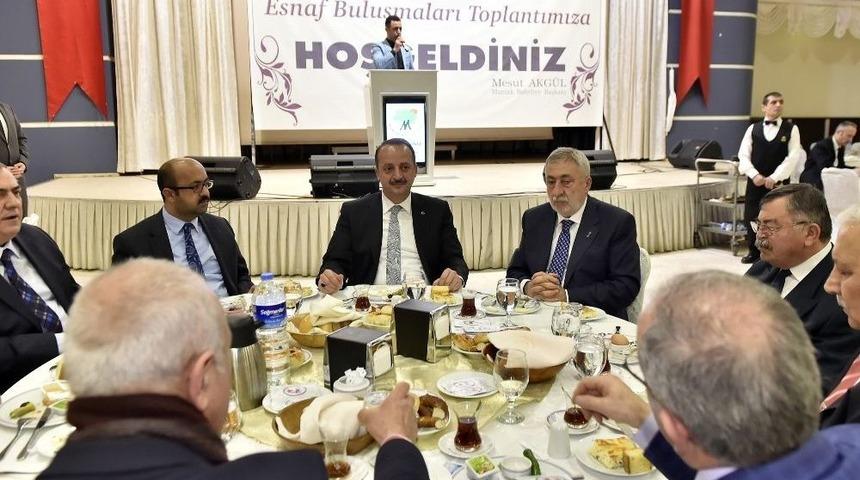 Başkan Akg&uuml;l Esnafla Biraraya Geliyor