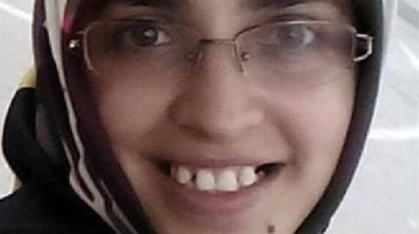 Tartıştığı Eşine Kızdı, Kucağındaki Bebeğiyle Ara&ccedil;tan Atladı