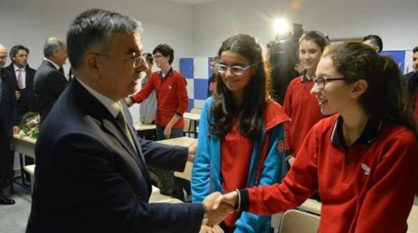 Bakan Yılmaz: &Ouml;ğretmenlerimizin Mali Durumunu Iyileştirdik (2)