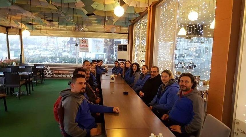 Başkan Kara&ccedil;oban Voleybol Takımına Moral Verdi