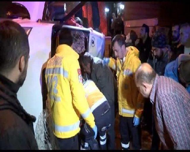 Bayrampaşa'da Trafik Kazası: 1'i Ağır 6 Yaralı