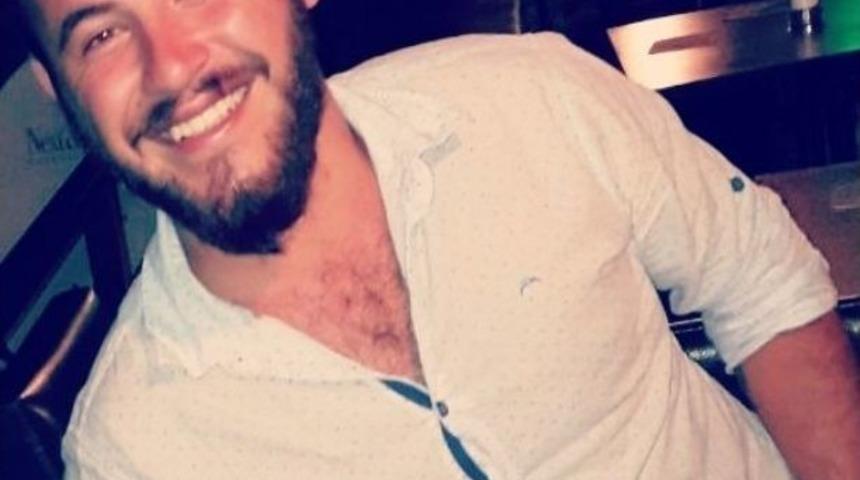 Otomobil Denize U&ccedil;tu :1 &Ouml;l&uuml;, 1 Yaralı