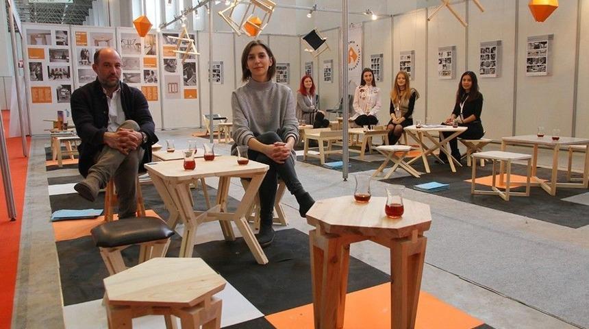 &Ccedil;ay Tiryakilerine "&ccedil;ayhane"