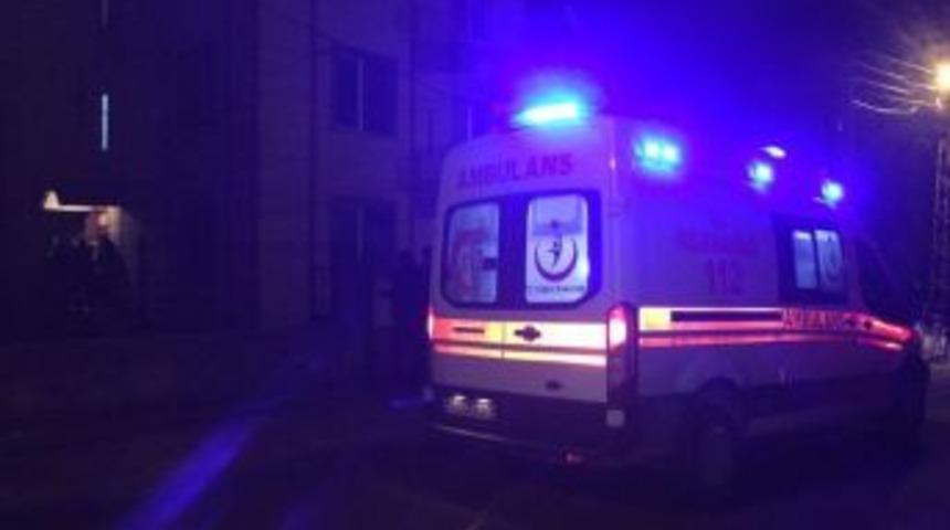 Karaman&rsquo;da Bı&ccedil;aklı Kavgada Ev Sahibi Ve Kiracısı Yaralandı