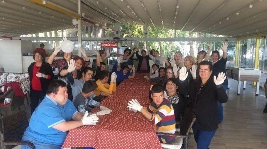 &Ouml;zel &Ccedil;ocuklar Turşu Kurdu