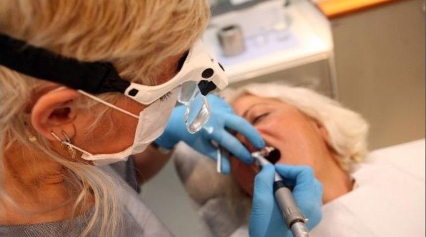 İnsanlar Gibi Dişler De Yaşlanıyor