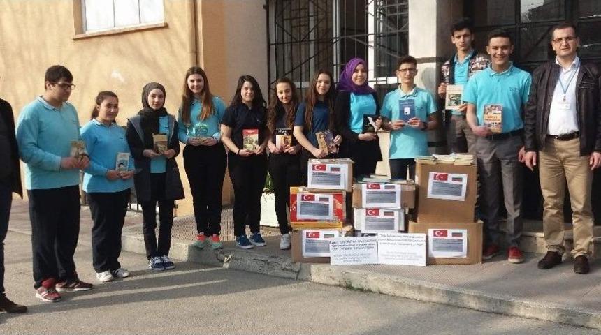 (&ouml;zel Haber) Bursalı Liseliler, Soydaş &Ouml;ğrenciler İ&ccedil;in Bulgaristan&rsquo;a K&uuml;t&uuml;phane Kuruyor