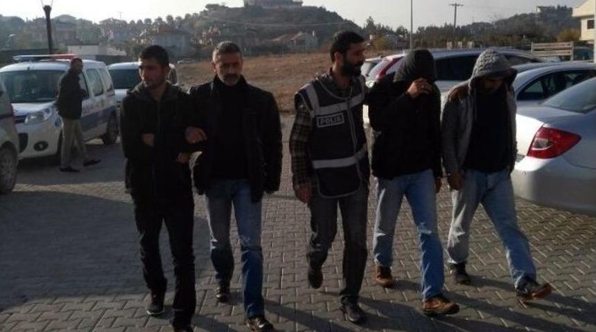 Tekne Hırsızları Polisten Ka&ccedil;amadı